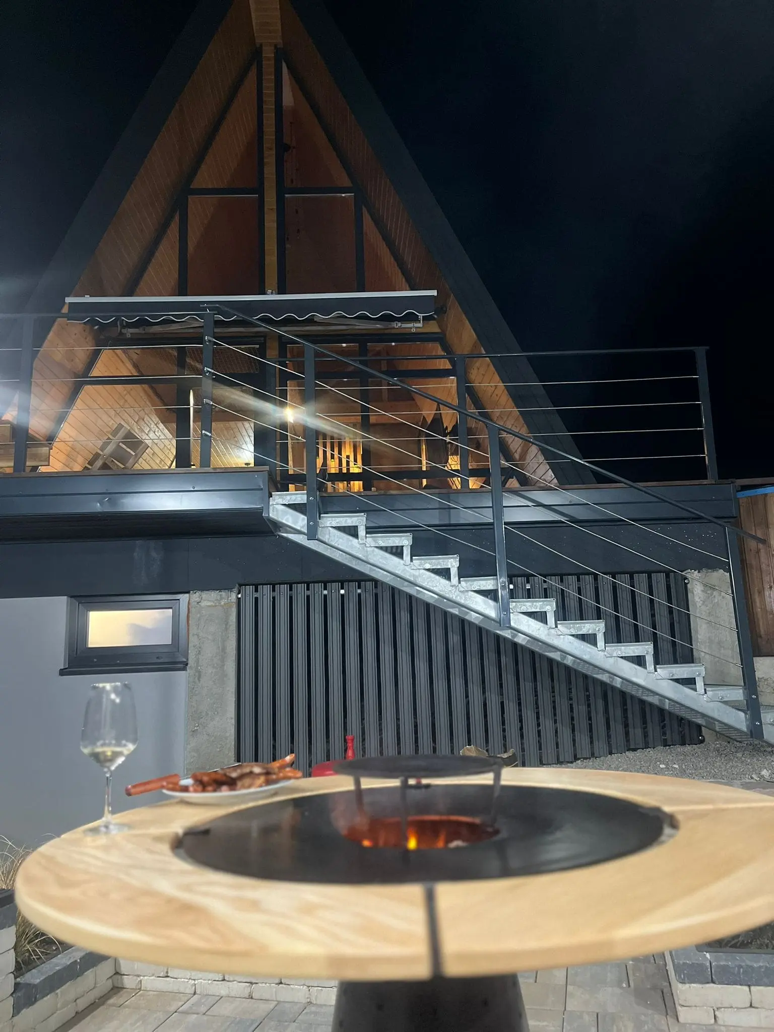 SkyResort - Refugiu montan sub cerul înstelat